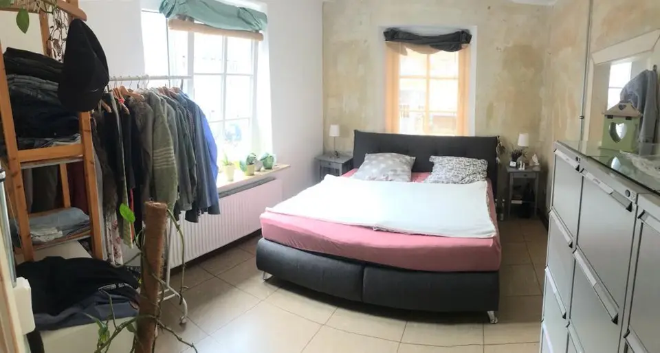 2 Zimmer Wohnung mit 105 m² in Hof – Bild 4