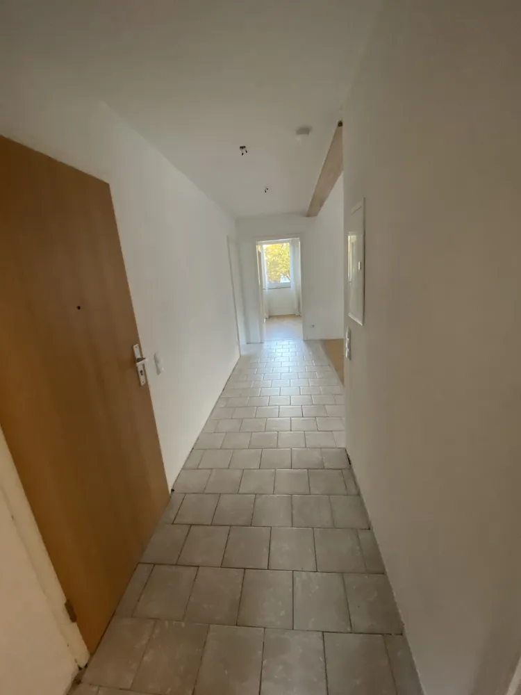 5 Zimmer Wohnung mit 82 m² in Solingen – Bild 2