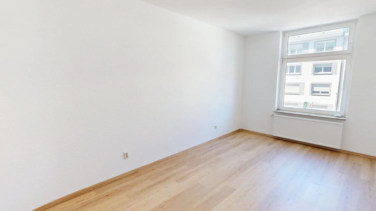 2 Zimmer Wohnung mit 78 m² in Düsseldorf – Bild 2