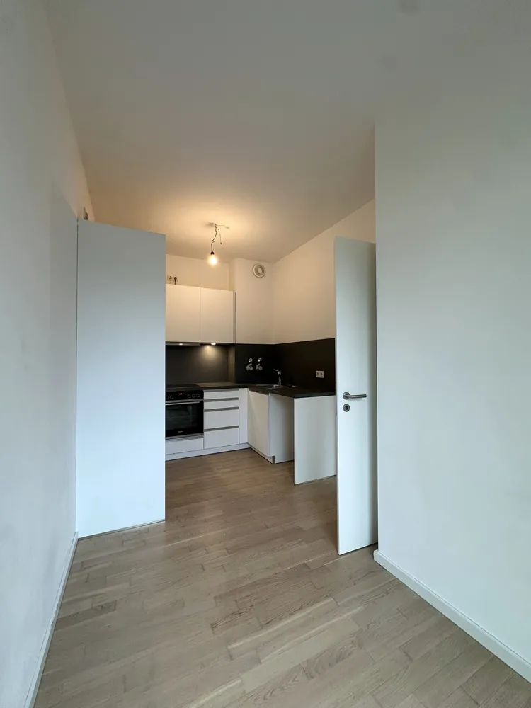 2 Zimmer Wohnung mit 81 m² in Berlin – Bild 4