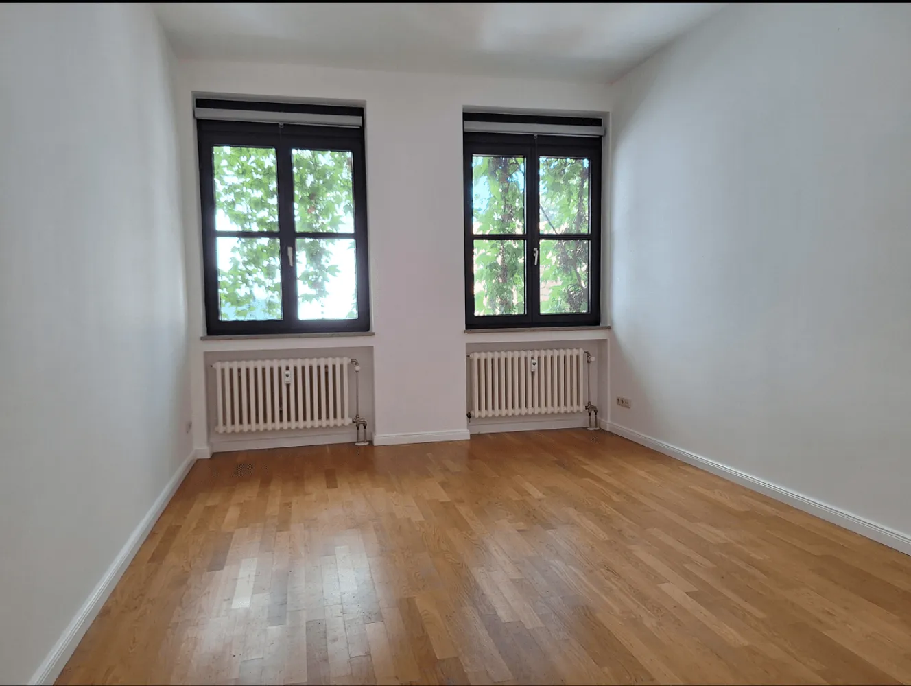 4 Zimmer Wohnung mit 135 m² in Augsburg – Bild 3