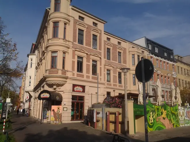 2 Zimmer Wohnung mit 48 m² in Halle (Saale) – Bild 1