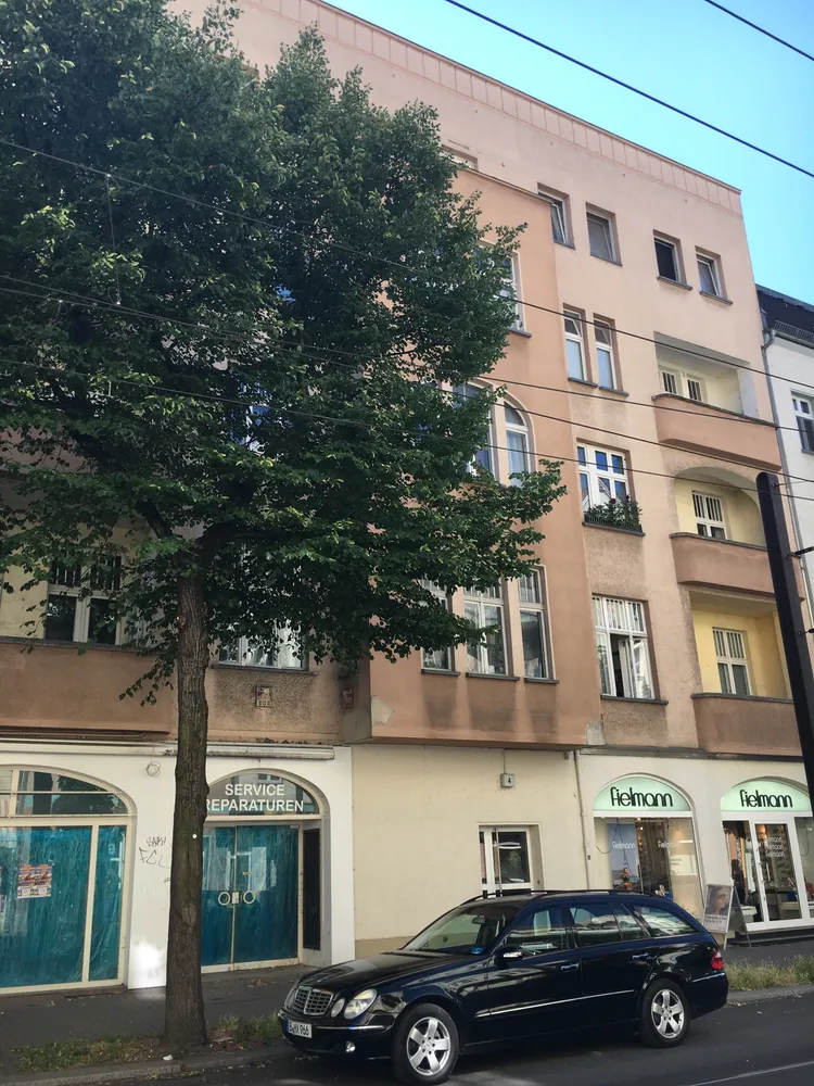 4 Zimmer Wohnung mit 106 m² in Berlin – Bild 1