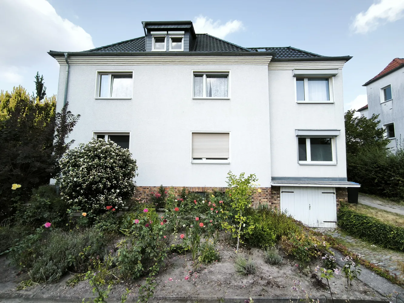 4 Zimmer Wohnung mit 97 m² in Halle (Saale) – Bild 1