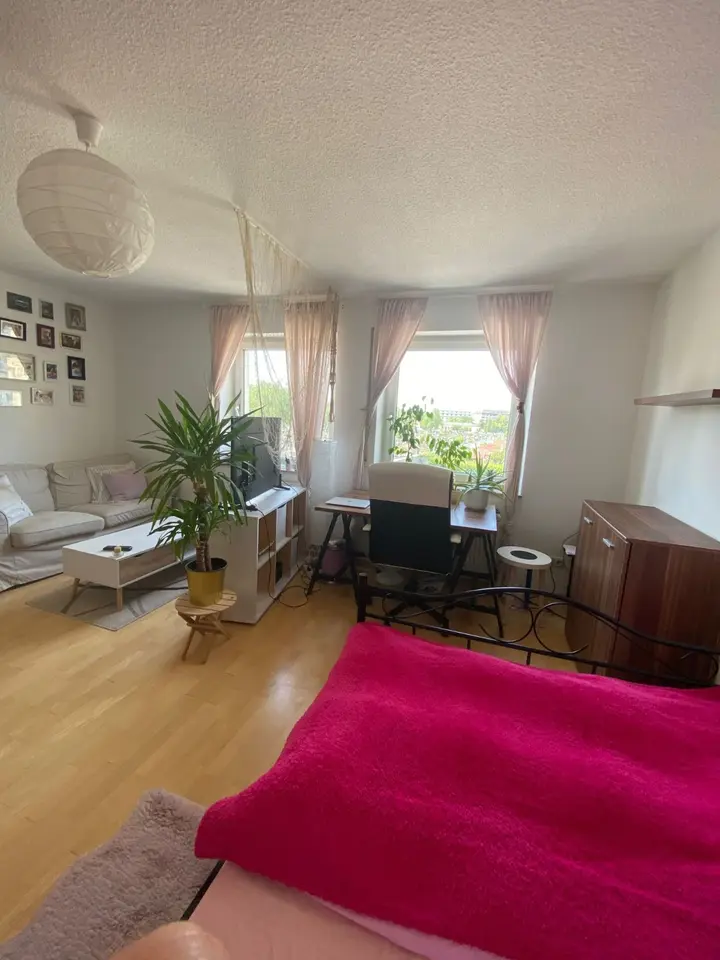 WG-Zimmer mit 60 m² in Regensburg – Bild 1