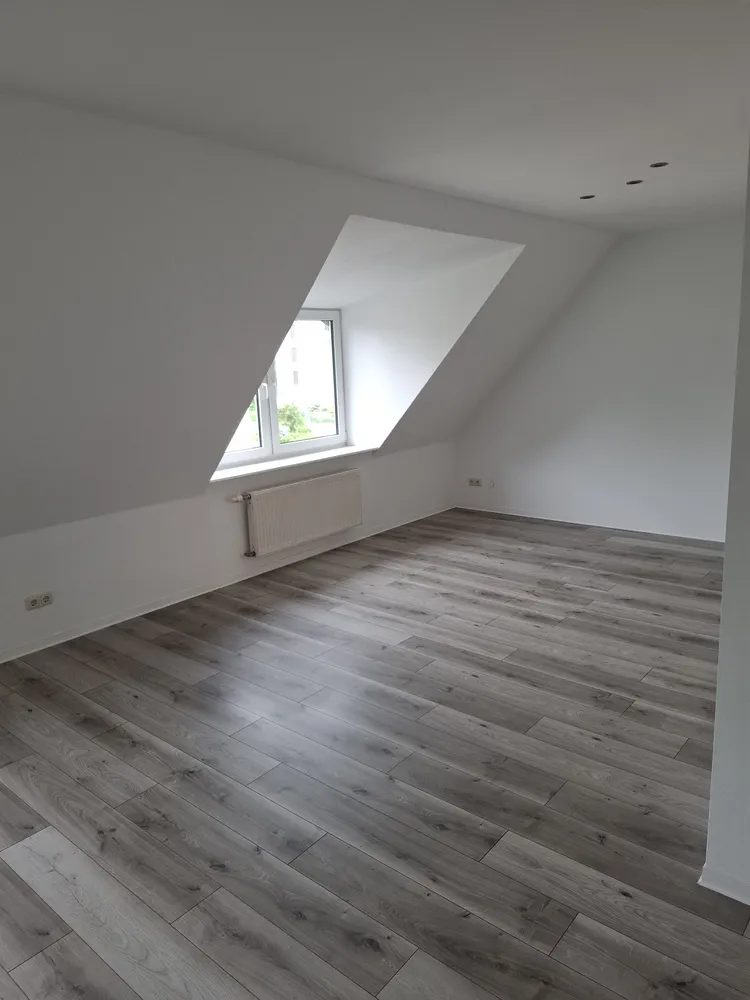2 Zimmer Wohnung mit 68 m² in Crimmitschau – Bild 4