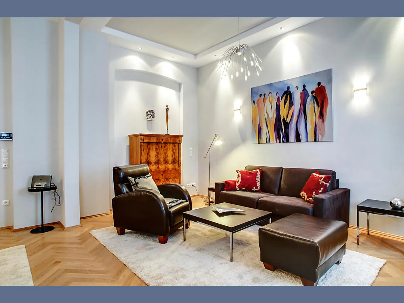 2 Zimmer Wohnung mit 77 m² in München – Bild 1