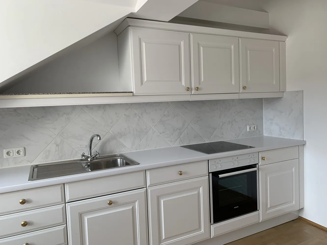 4 Zimmer Wohnung mit 110 m² in München – Bild 3