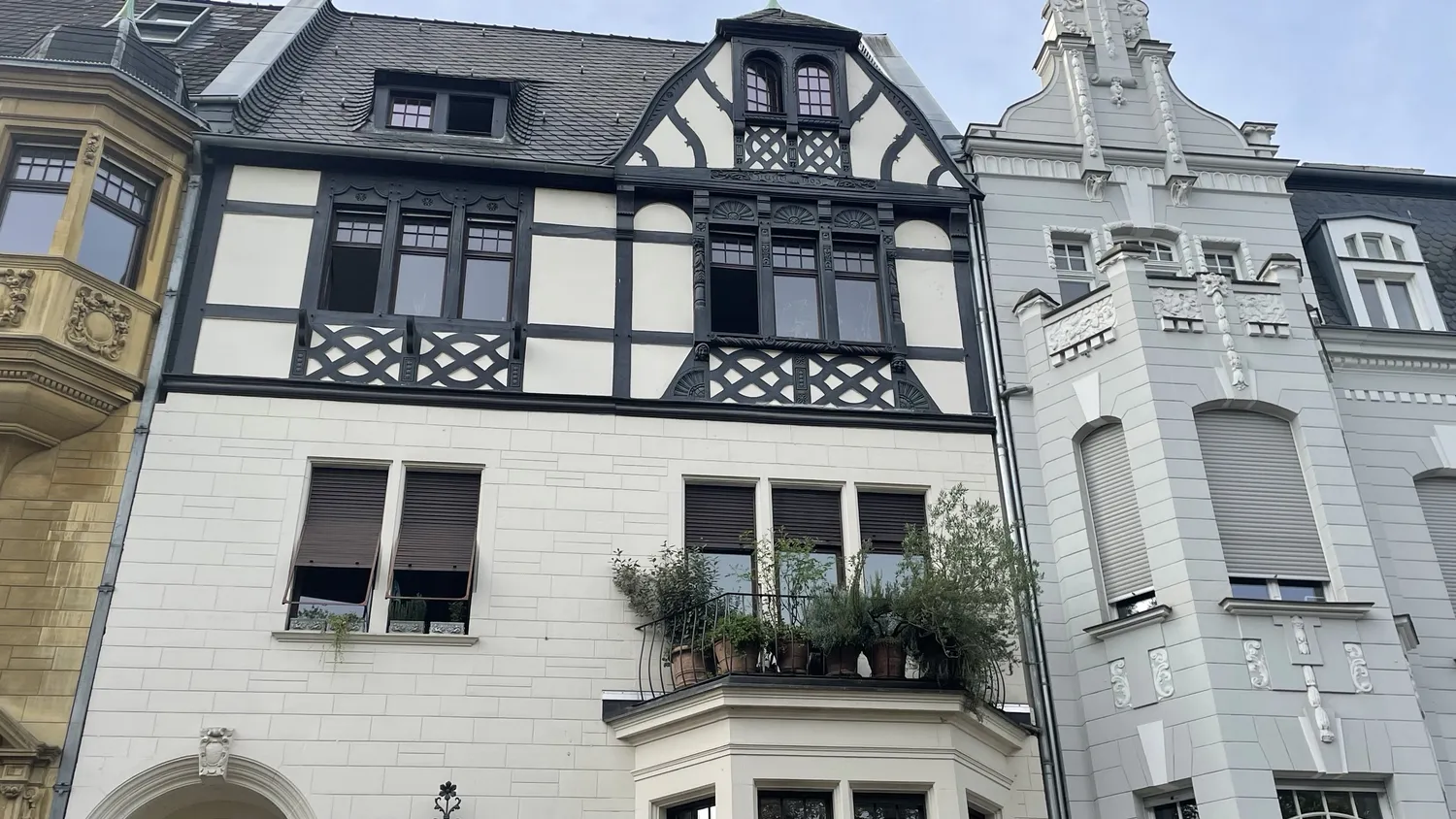 3 room apartment with 152 m² in Bonn – Photo 1