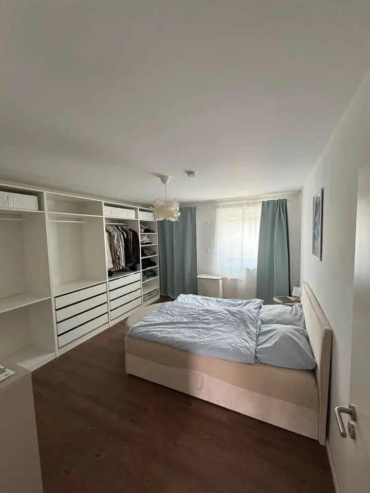 2 Zimmer Wohnung mit 65 m² in Köln – Bild 2