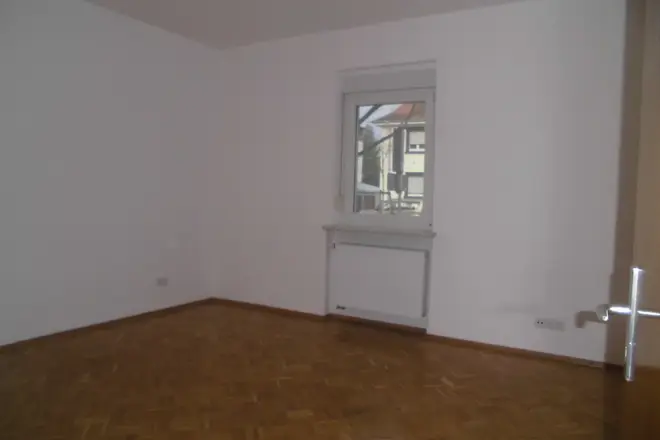3 Zimmer Wohnung mit 73 m² in Karlsruhe – Bild 2