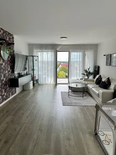 3 Zimmer Wohnung mit 100 m² in Frankfurt am Main – Bild 2