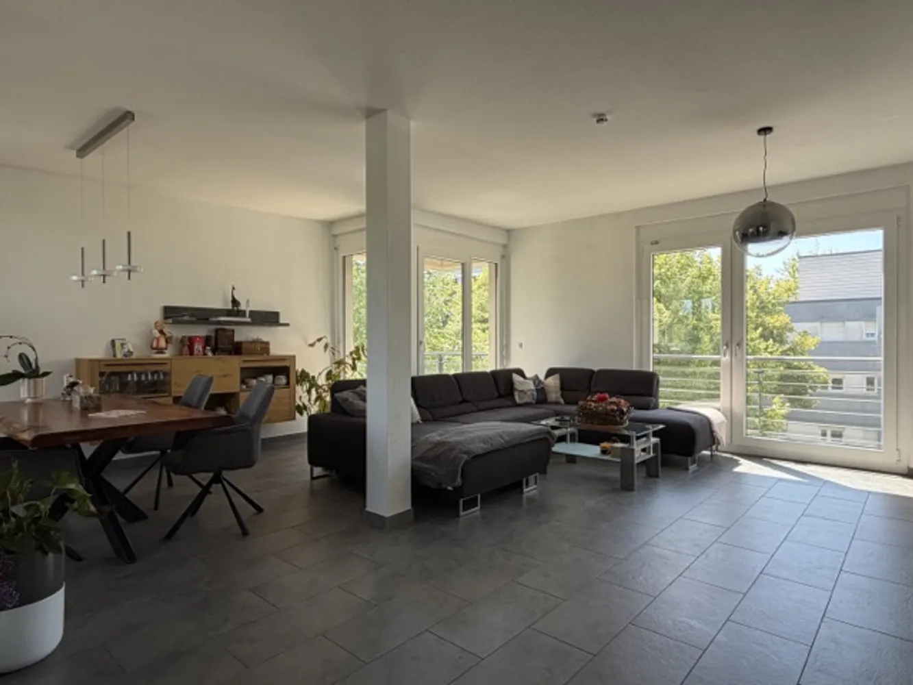 3 Zimmer Wohnung mit 100 m² in Frankfurt am Main – Bild 1