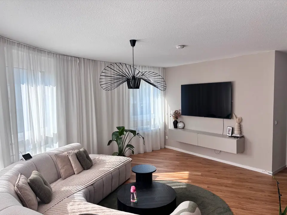 3 Zimmer Wohnung mit 82 m² in Leonberg – Bild 1