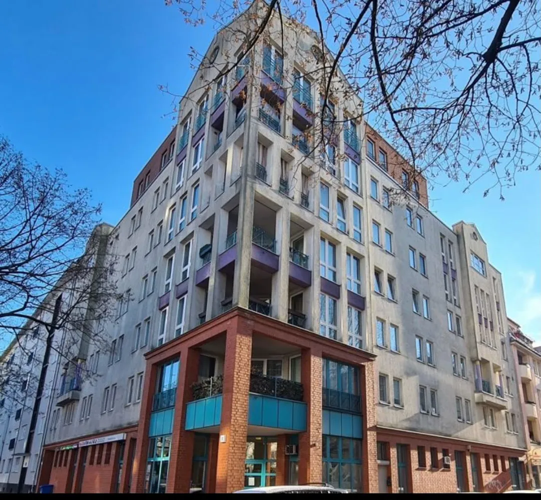 2 Zimmer Wohnung mit 63 m² in Berlin – Bild 1