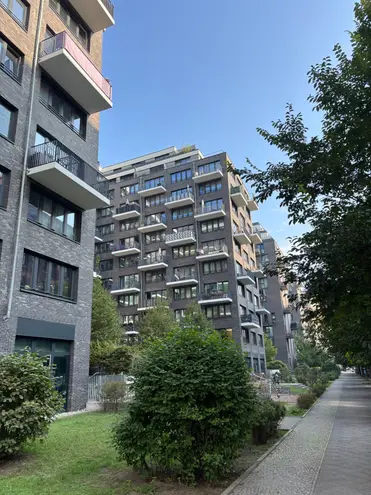 2 Zimmer Wohnung mit 76 m² in Berlin – Bild 8