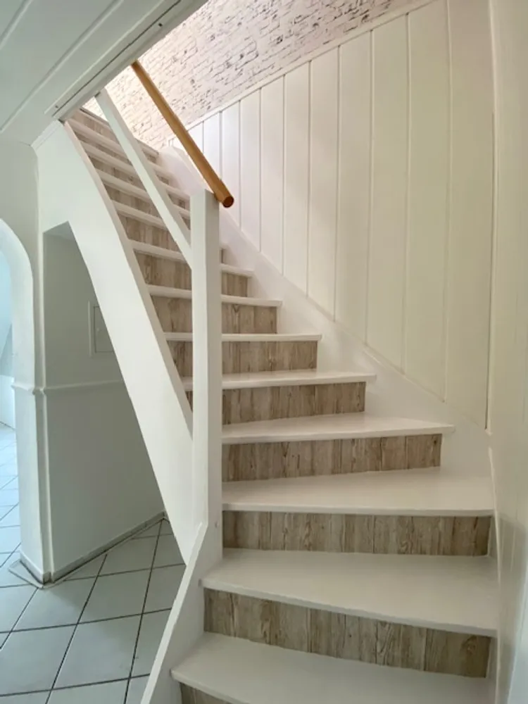 2 Zimmer Wohnung mit 95 m² in Leverkusen – Bild 1
