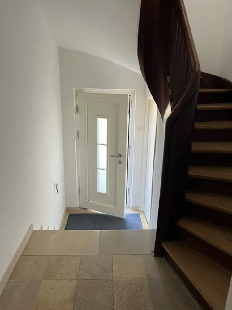4 Zimmer Wohnung mit 110 m² in München – Bild 3
