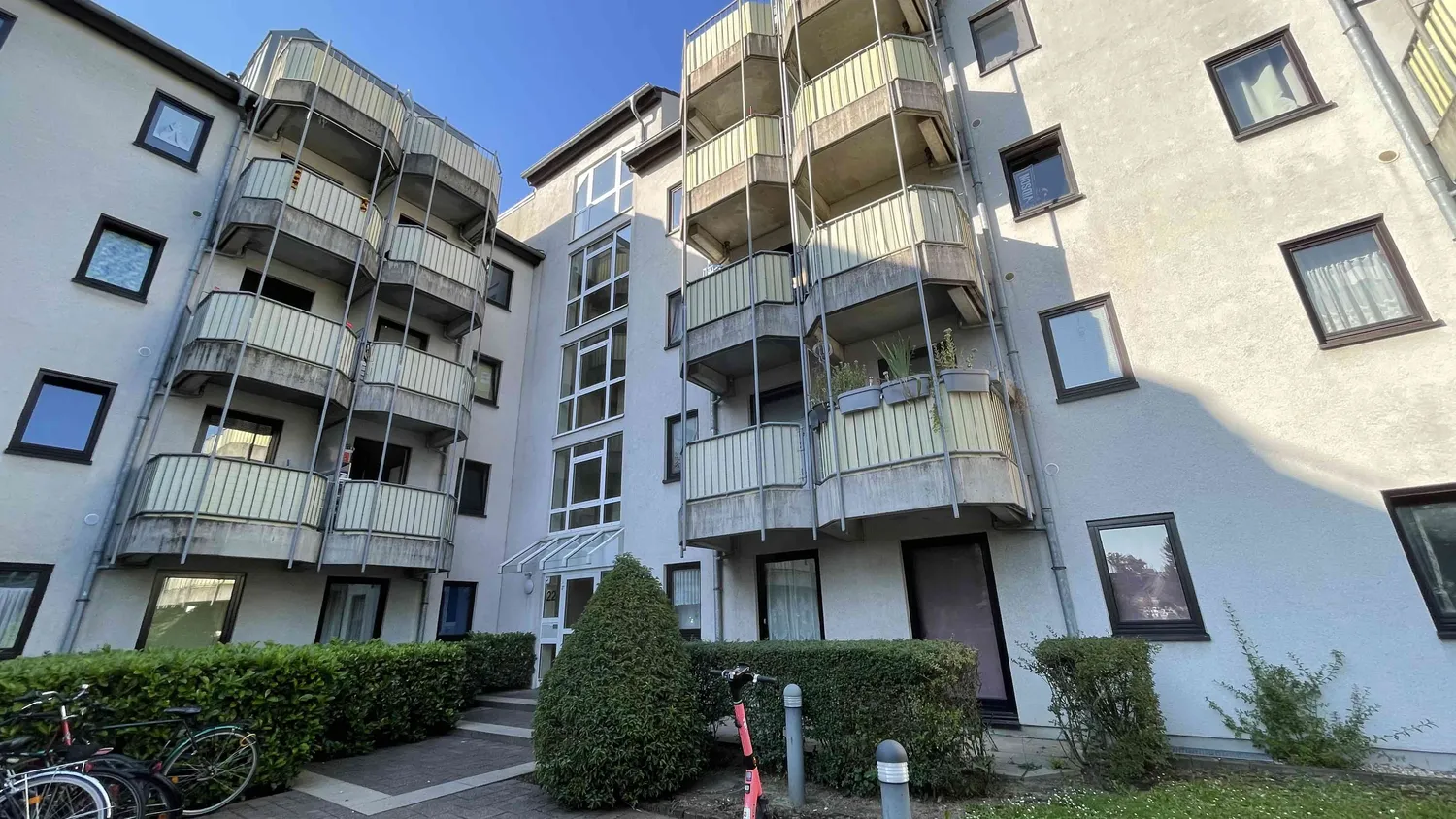 1 room apartment with 24 m² in Düsseldorf – Photo 4