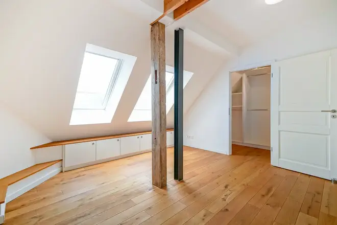 4 Zimmer Wohnung mit 155 m² in Berlin – Bild 4