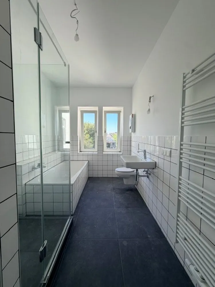 3 room apartment with 103 m² in Düsseldorf – Photo 2