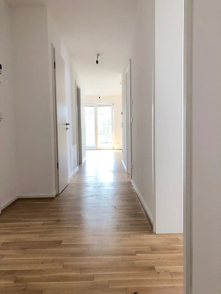 4 Zimmer Wohnung mit 100 m² in Wiesbaden – Bild 2