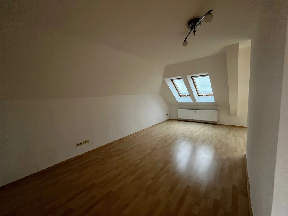 2 Zimmer Wohnung mit 87 m² in Bitterfeld-Wolfen – Bild 1