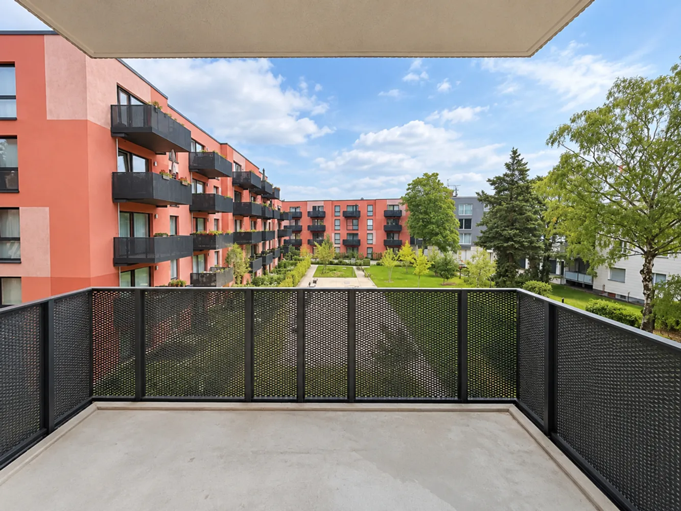 2 room apartment with 68 m² in Duisburg – Photo 4