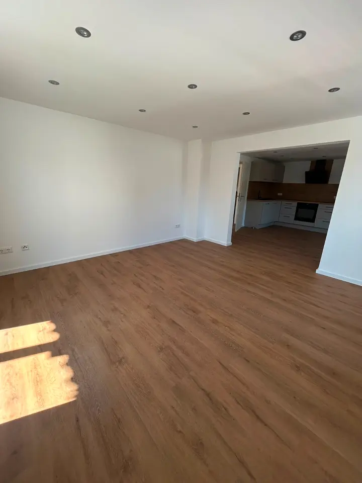 2 Zimmer Wohnung mit 70 m² in Sonneberg – Bild 1
