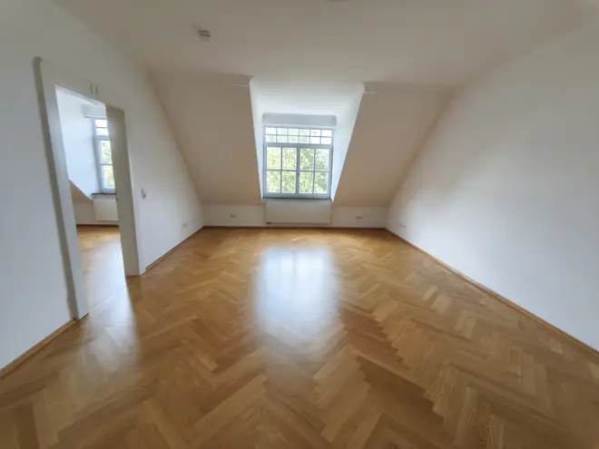 5 Zimmer Wohnung mit 200 m² in München – Bild 5