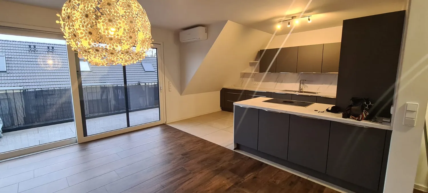 5 Zimmer Wohnung mit 132 m² in Hürth – Bild 3