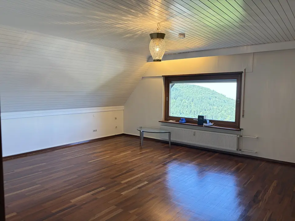 4 Zimmer Wohnung mit 110 m² in Bühl – Bild 1