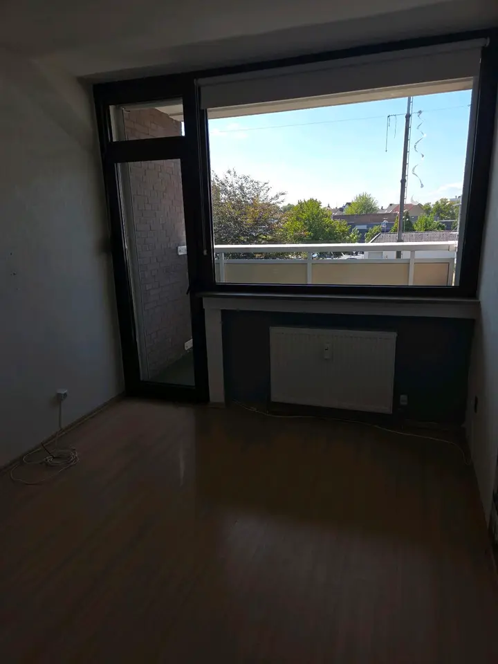 4 Zimmer Wohnung mit 93 m² in Duisburg – Bild 1