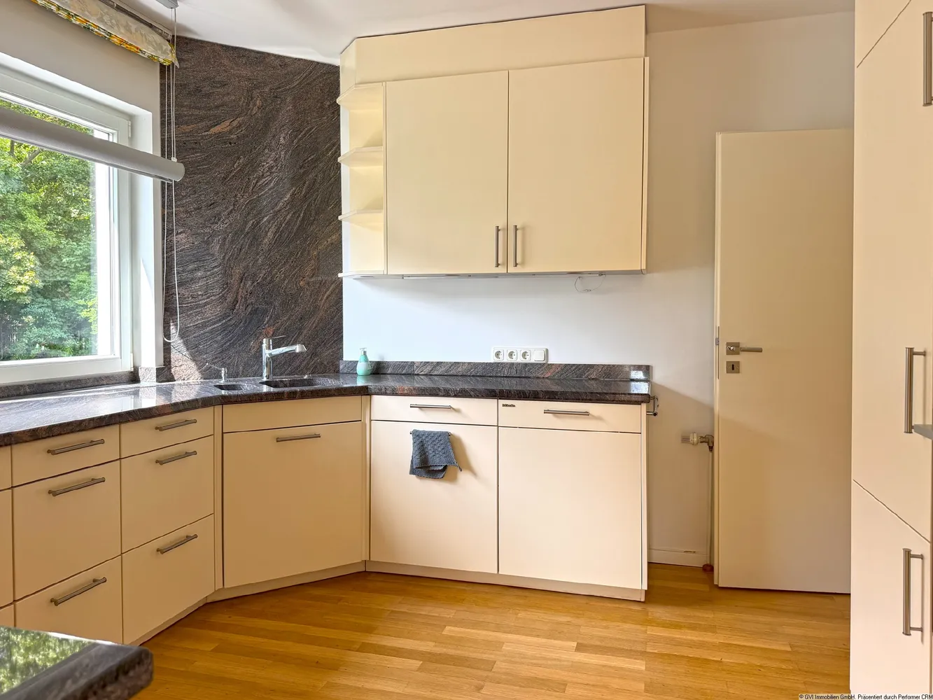 4 Zimmer Wohnung mit 188 m² in Kiel – Bild 5