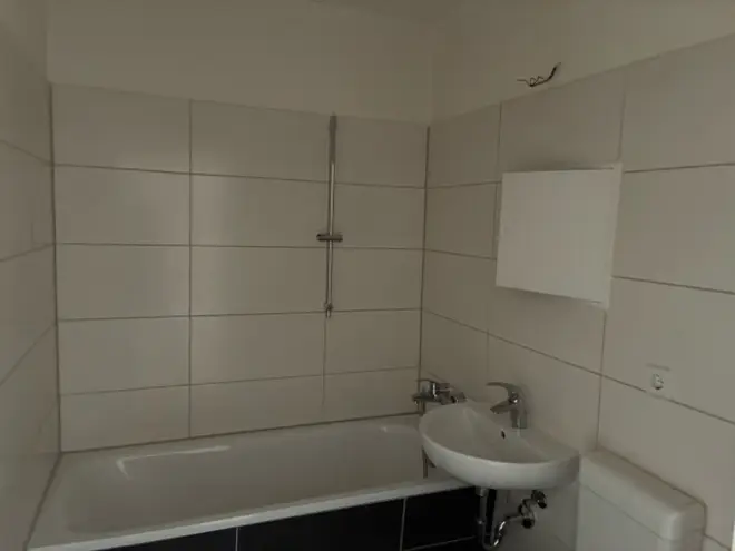 2 Zimmer Wohnung mit 41 m² in Halle (Saale) – Bild 5