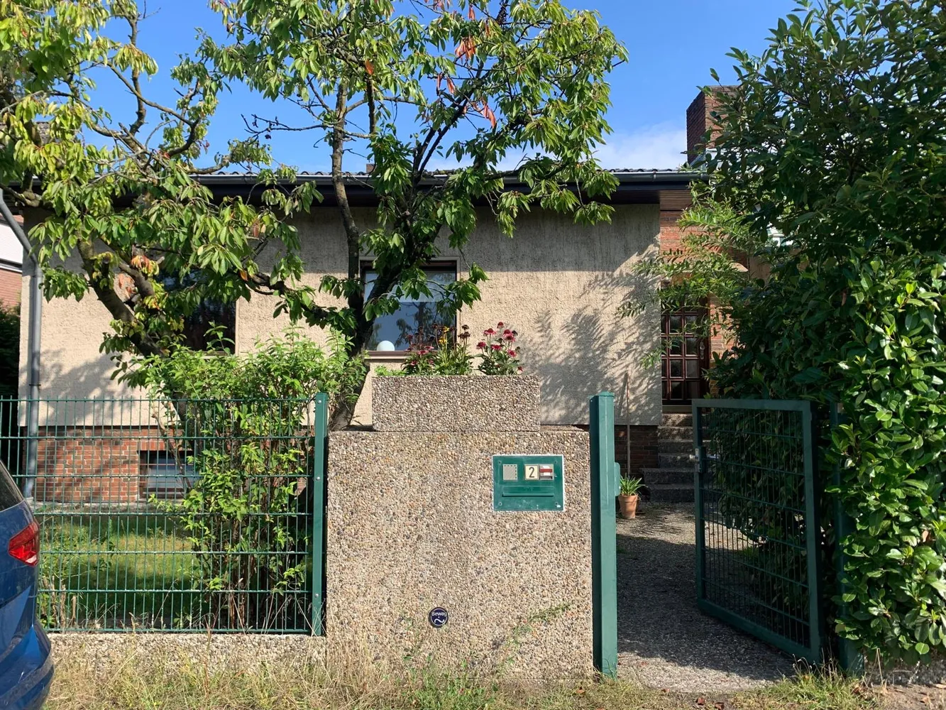 6 Zimmer Haus mit 201 m² in Berlin – Bild 1
