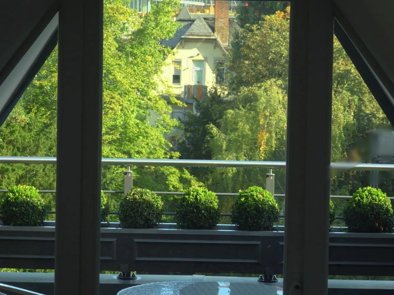 2 room apartment with 60 m² in Frankfurt am Main – Photo 3