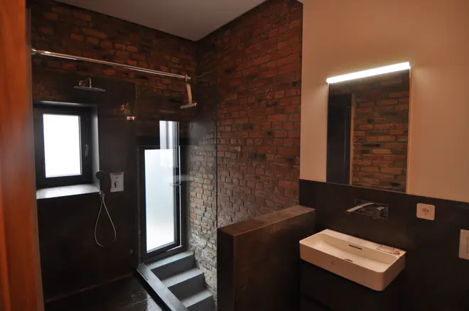 7 Zimmer Haus mit 270 m² in Frankfurt am Main – Bild 8