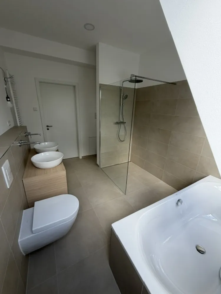 4 Zimmer Wohnung mit 134 m² in Berlin – Bild 8