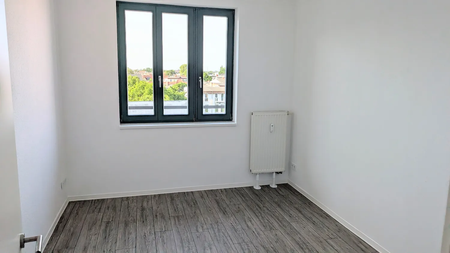 3 Zimmer Wohnung mit 92 m² in Magdeburg – Bild 2