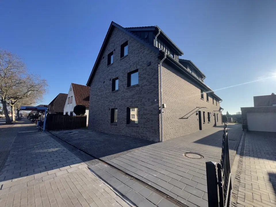 3 Zimmer Wohnung mit 116 m² in Delmenhorst – Bild 2