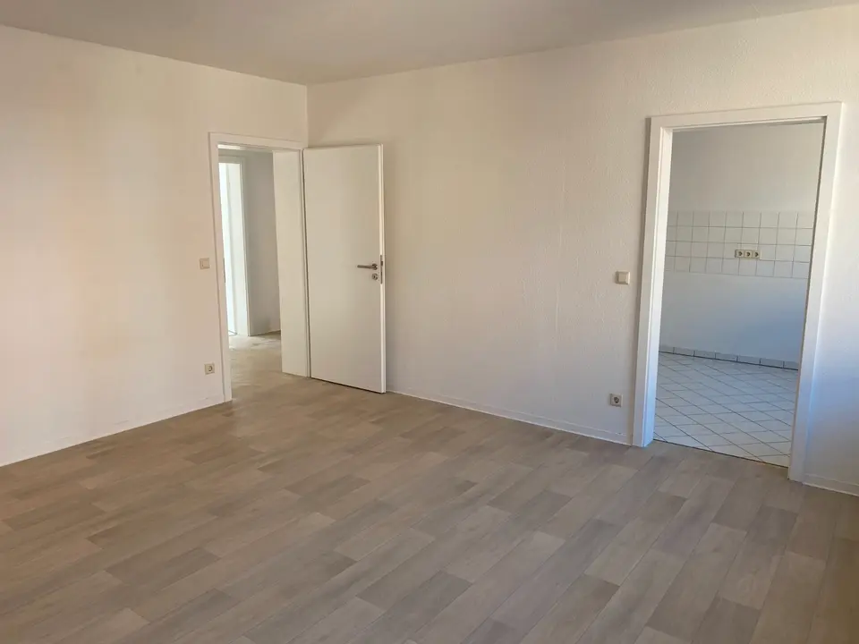 2 Zimmer Wohnung mit 66 m² in Zwickau – Bild 3