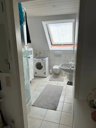 2 Zimmer Wohnung mit 64 m² in Krefeld – Bild 2