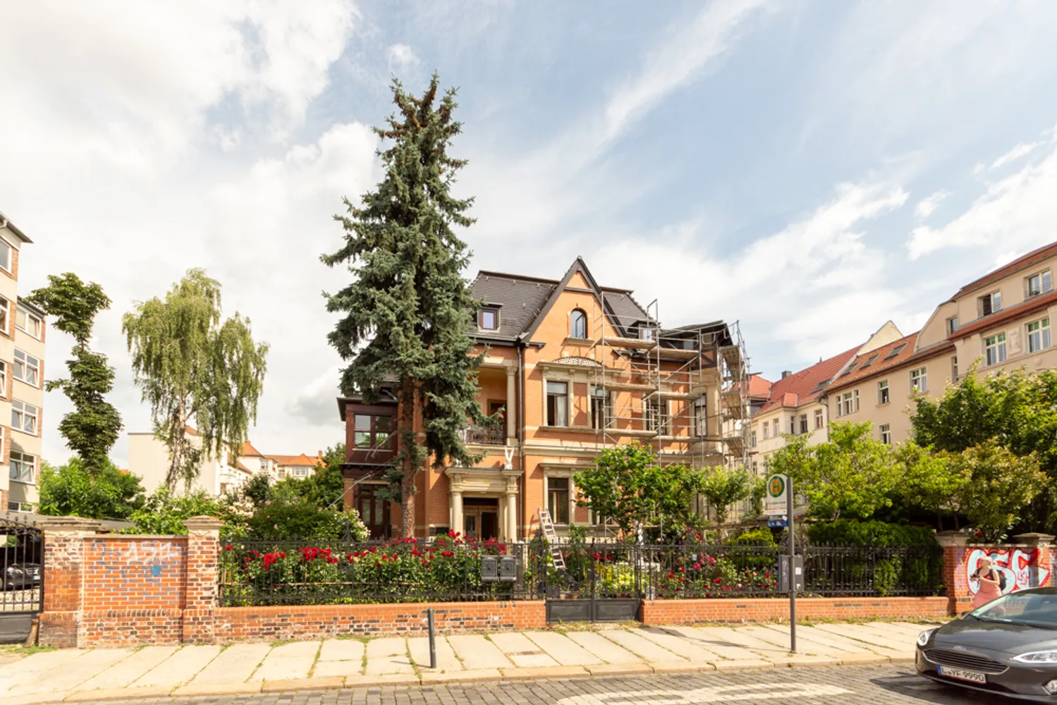 6 Zimmer Wohnung mit 180 m² in Leipzig – Bild 1