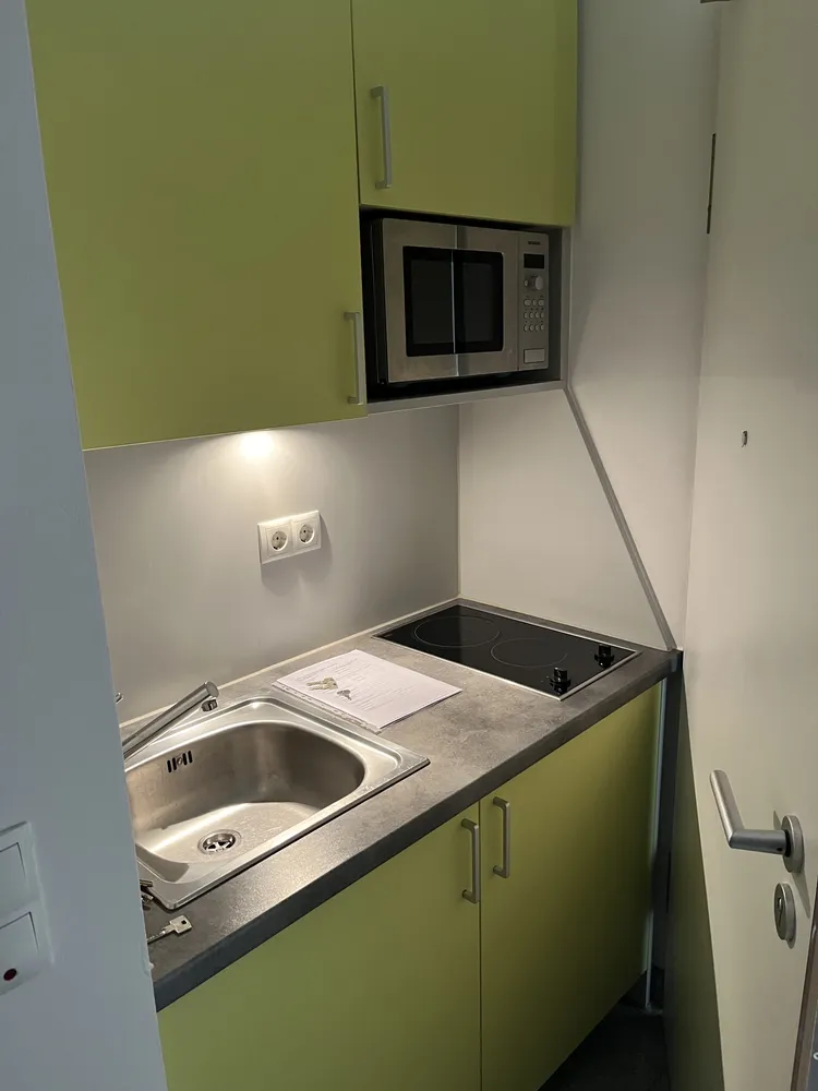 1 room apartment with 24 m² in Munich – Photo 4