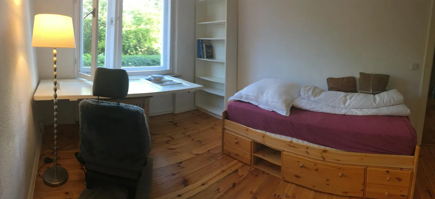 Shared room with 18 m² in Berlin – Photo 1