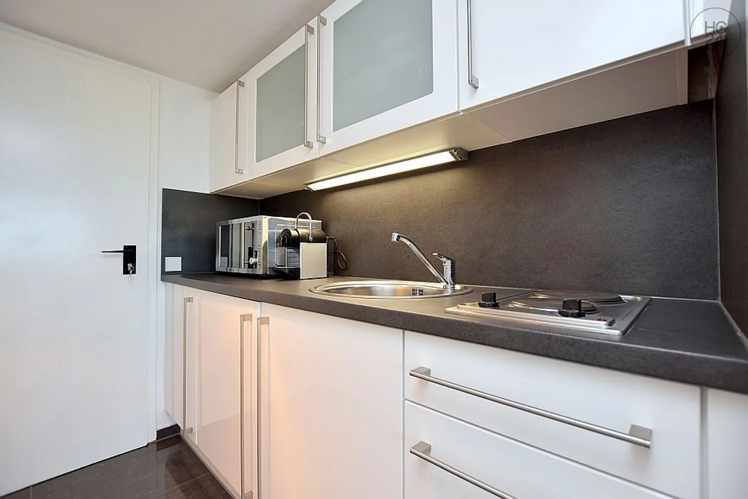 1 room apartment with 25 m² in Stuttgart – Photo 5