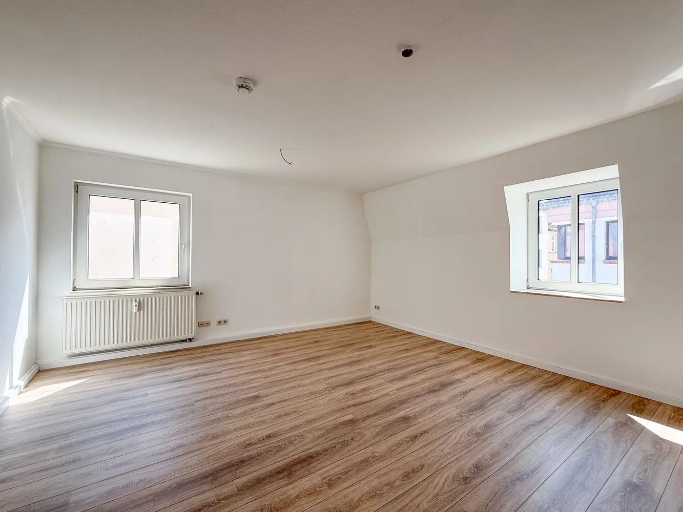 2 Zimmer Wohnung mit 68 m² in Rostock – Bild 1