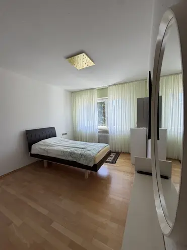 4 Zimmer Wohnung mit 100 m² in Stuttgart – Bild 12