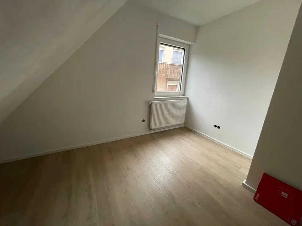 6 Zimmer Haus mit 115 m² in Leonberg – Bild 2
